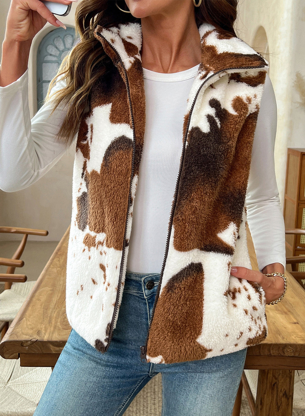 Dokotoo Womens Fleece Vest Zip Up Cow Print Sherpa Sleeveless Jacket