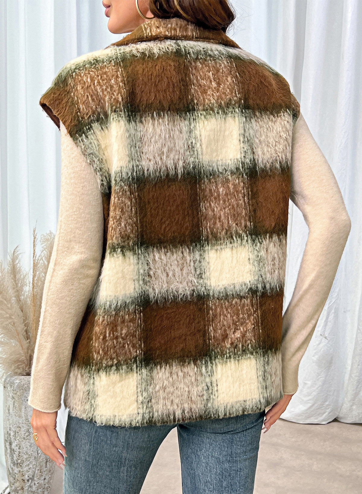 Dokotoo Oversized Plaid Vest Tops for Women Fleece Cap Sleeve Coats
