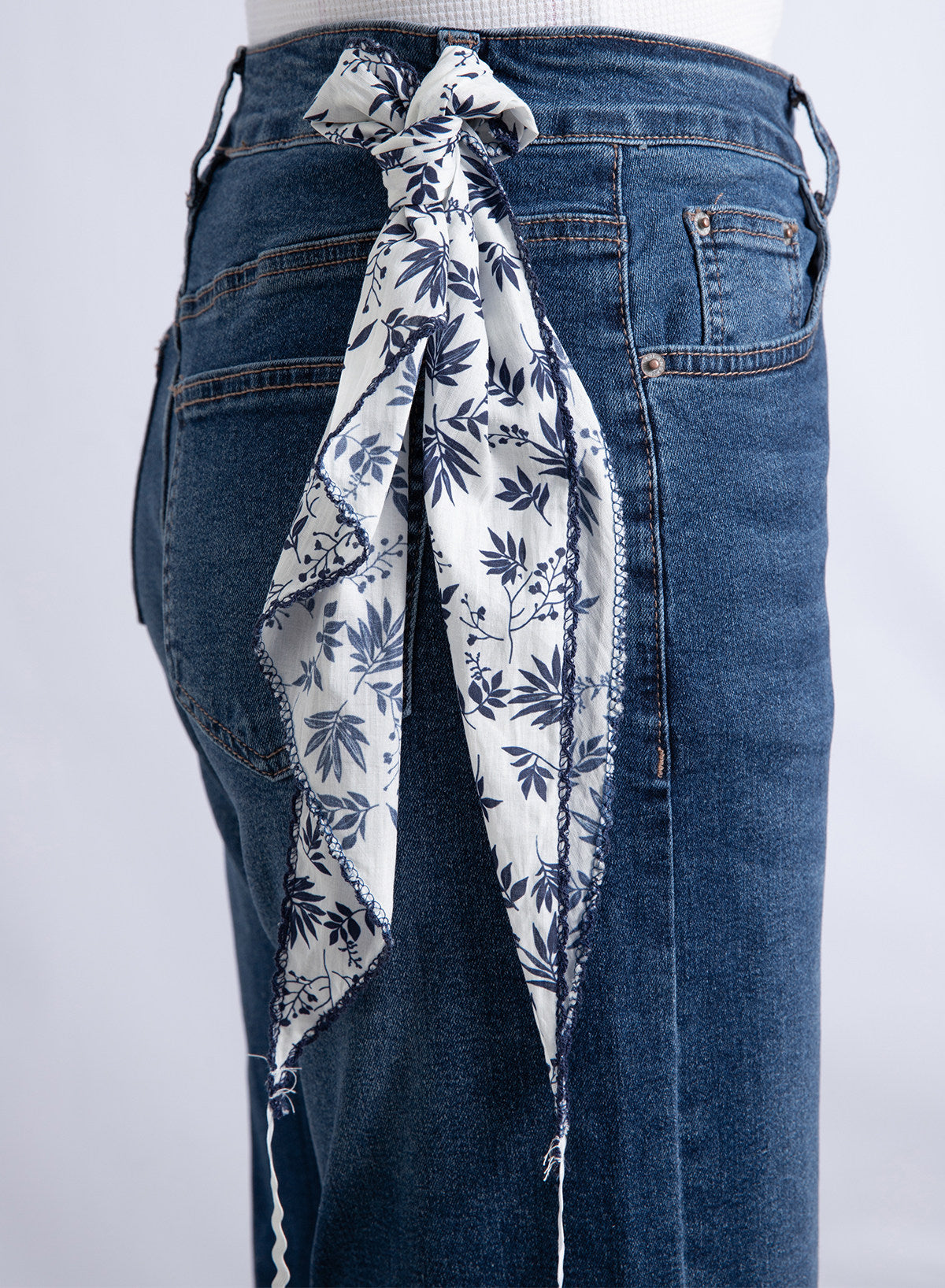 Jeans for Women Wide Leg Denim Stretch Pants with Scarf Belt