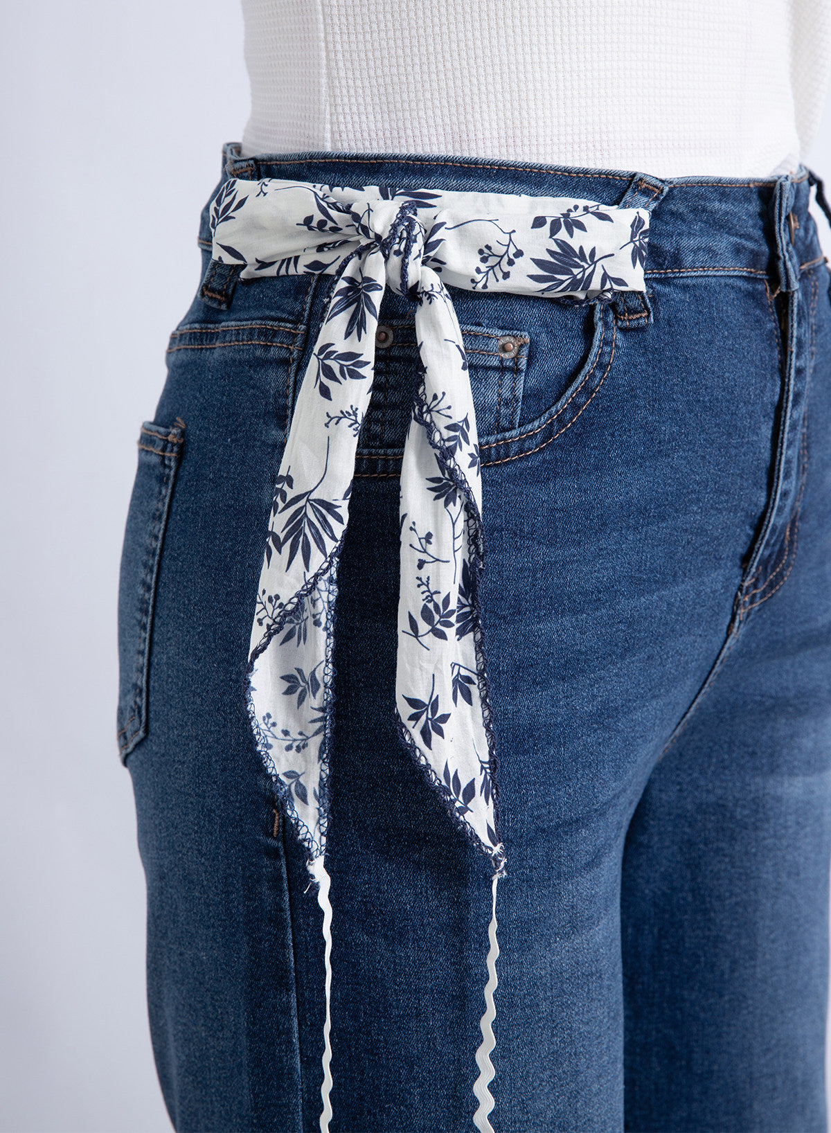 Jeans for Women Wide Leg Denim Stretch Pants with Scarf Belt